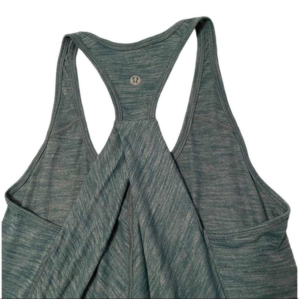 Lululemon Open Cross Back tank top Size Small - Picture 4 of 8